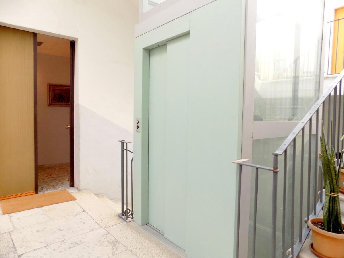 Ferienwohnung Treehouse Bari Exterior foto